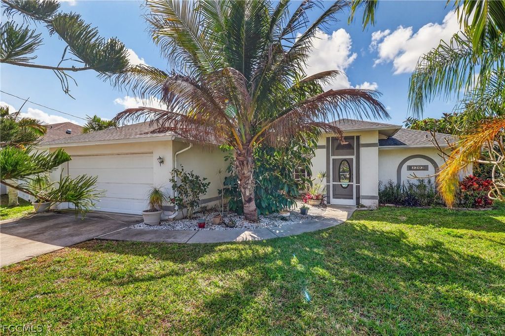 2202 SW 39th ST, Cape Coral, FL 33914
