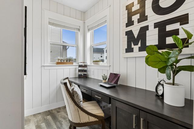 5288 Porchlight View, Woodbury, MN 55129