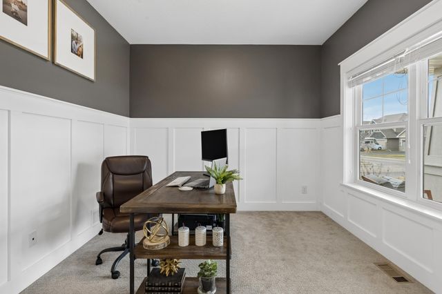 5288 Porchlight View, Woodbury, MN 55129