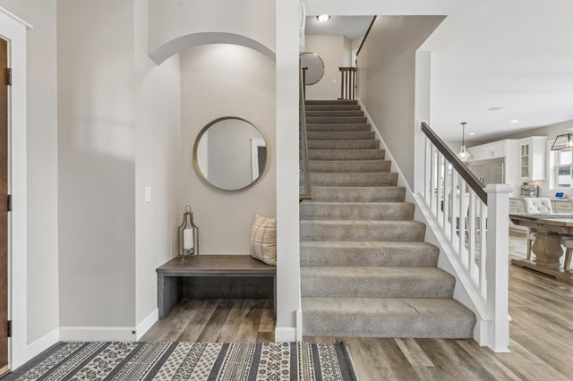 5288 Porchlight View, Woodbury, MN 55129