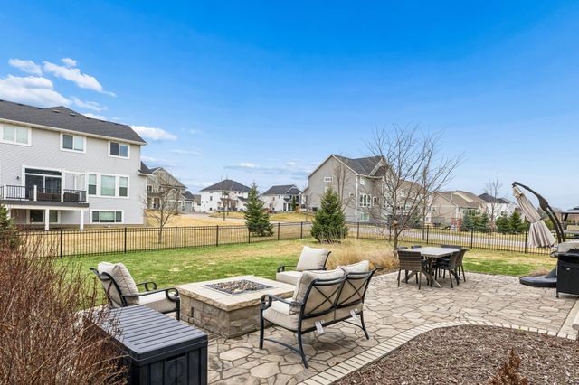 5288 Porchlight View, Woodbury, MN 55129