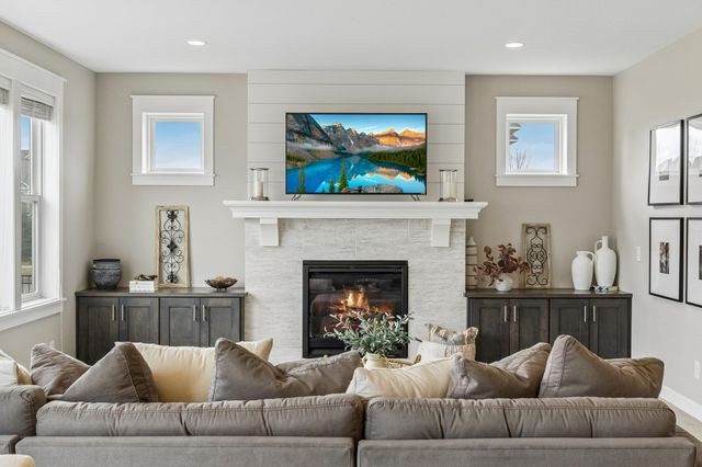 5288 Porchlight View, Woodbury, MN 55129