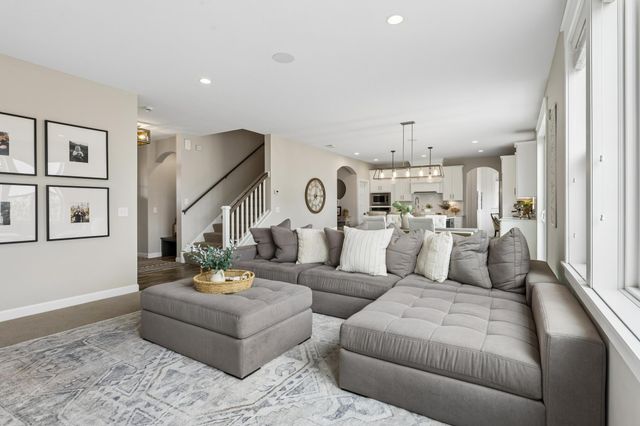 5288 Porchlight View, Woodbury, MN 55129