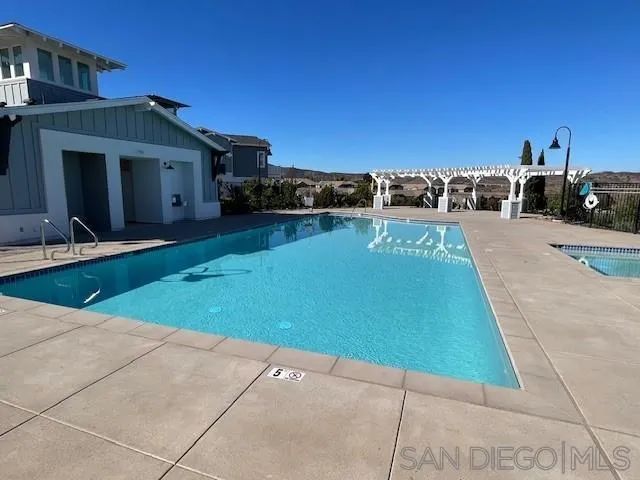 7825 Cypress Dr, Santee, CA 92071