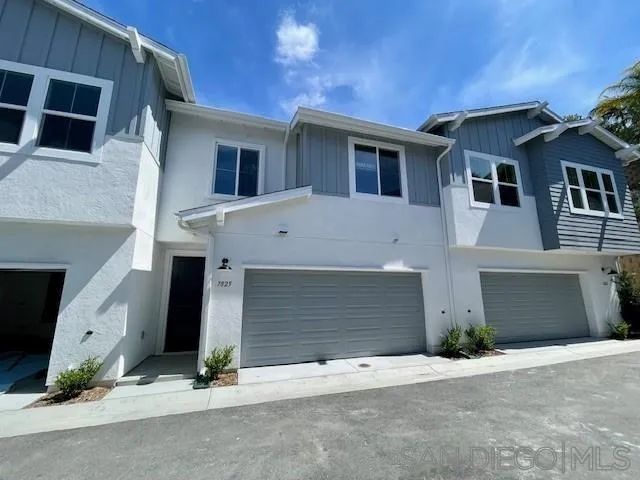 7825 Cypress Dr, Santee, CA 92071