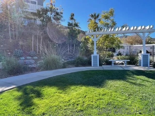 7825 Cypress Dr, Santee, CA 92071