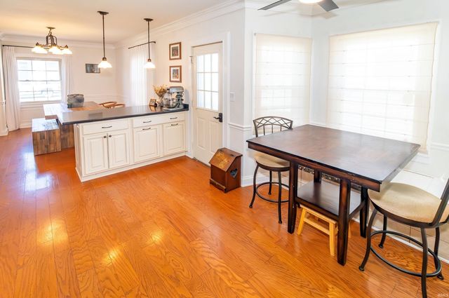 913 Harmony Way, Evansville, IN 47720