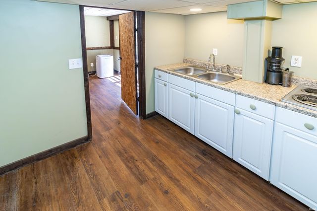 913 Harmony Way, Evansville, IN 47720