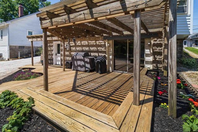 913 Harmony Way, Evansville, IN 47720