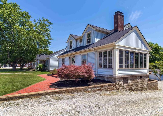 913 Harmony Way, Evansville, IN 47720