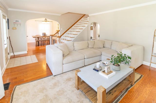 913 Harmony Way, Evansville, IN 47720