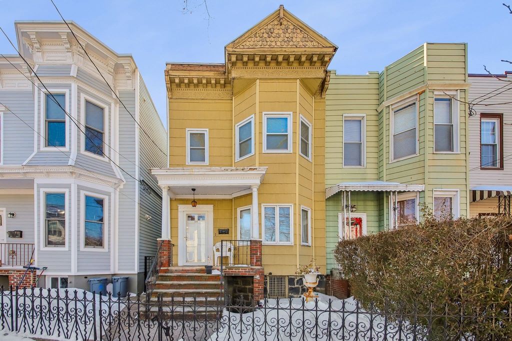 95 BOORAEM AVE, Jc, Heights, NJ 07306