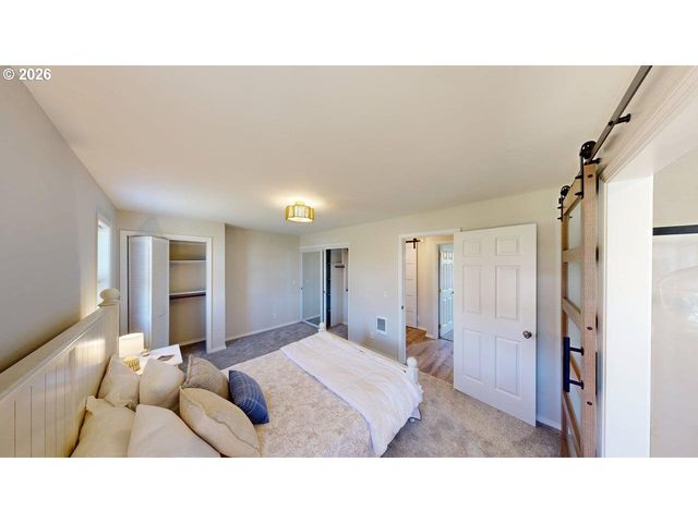 1221 IRIS St, Brookings, OR 97415