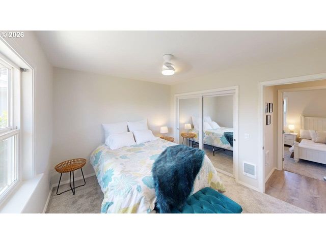1221 IRIS St, Brookings, OR 97415