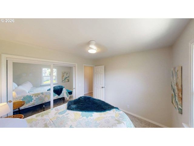 1221 IRIS St, Brookings, OR 97415