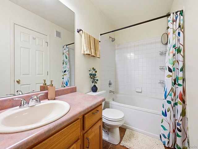 5667 S Urban St 304, Littleton, CO 80127