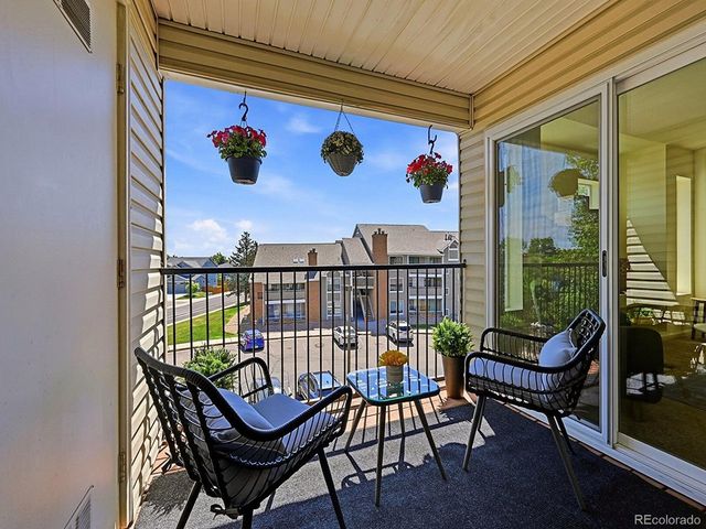 5667 S Urban St 304, Littleton, CO 80127