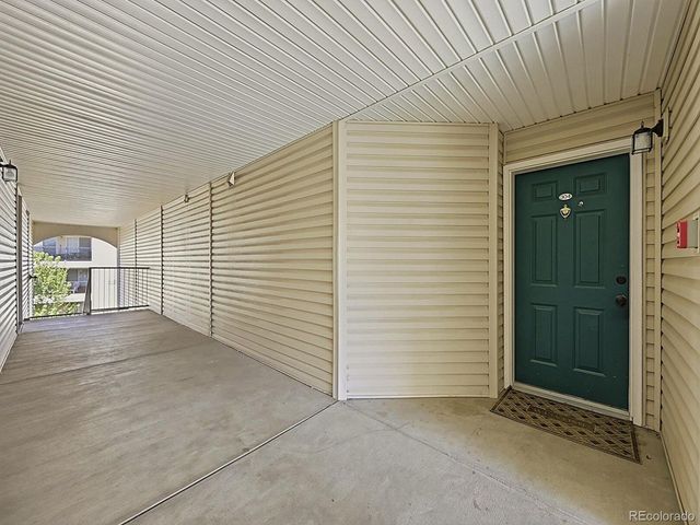 5667 S Urban St 304, Littleton, CO 80127