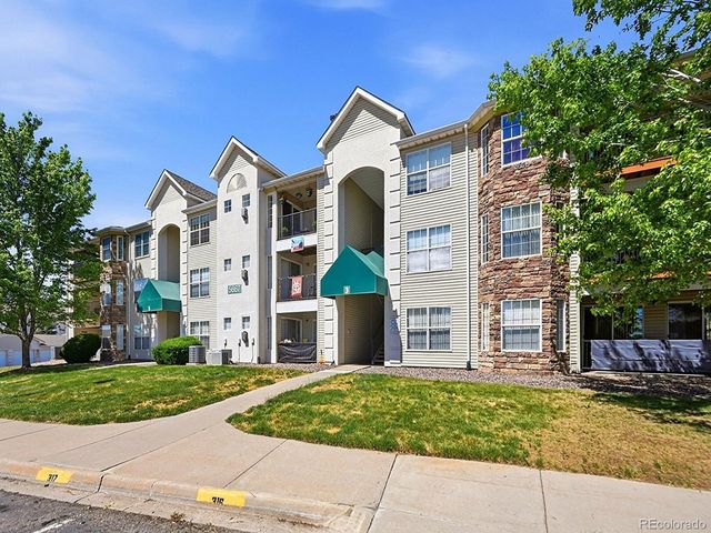 5667 S Urban St 304, Littleton, CO 80127
