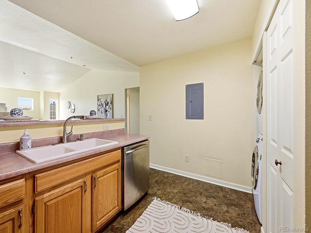 5667 S Urban St 304, Littleton, CO 80127