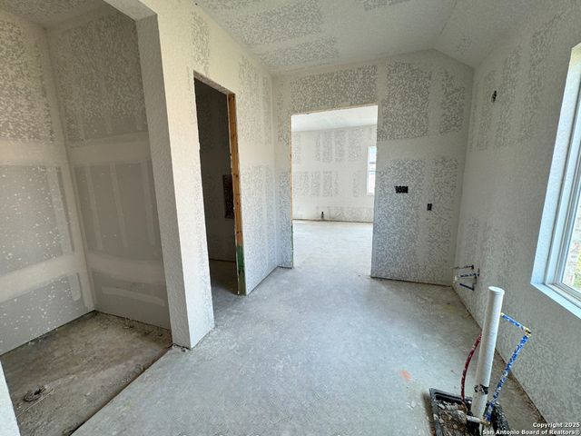 151 Annette Drive, Castroville, TX 78253