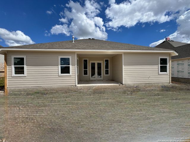 151 Annette Drive, Castroville, TX 78253