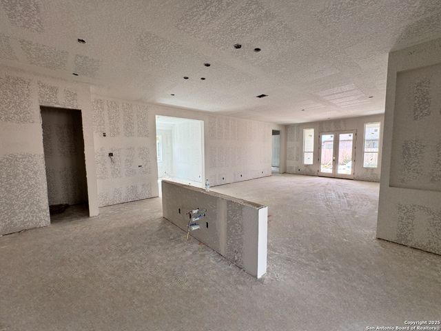 151 Annette Drive, Castroville, TX 78253