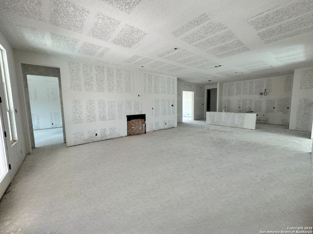 151 Annette Drive, Castroville, TX 78253