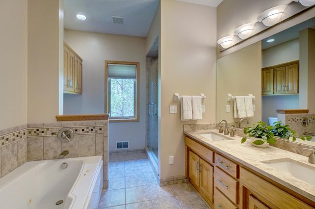 5619 Cottonwood Court, Shoreview, MN 55126