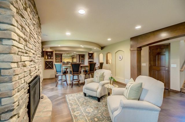 5619 Cottonwood Court, Shoreview, MN 55126