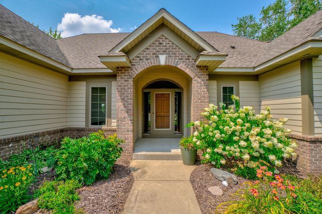 5619 Cottonwood Court, Shoreview, MN 55126