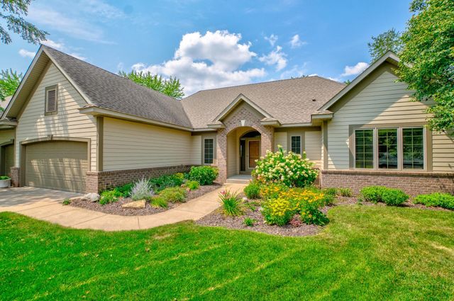 5619 Cottonwood Court, Shoreview, MN 55126