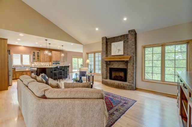 5619 Cottonwood Court, Shoreview, MN 55126