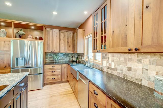 5619 Cottonwood Court, Shoreview, MN 55126