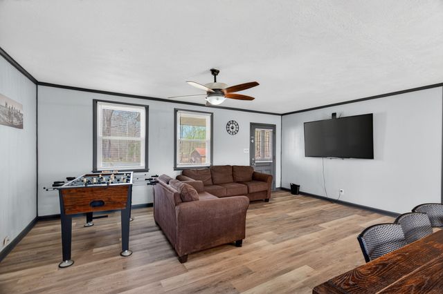 1848 Cardinal Dr, Pleasant View, TN 37146