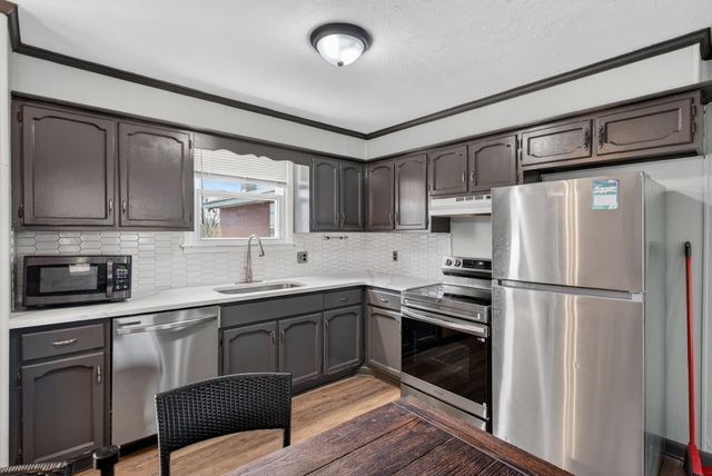 1848 Cardinal Dr, Pleasant View, TN 37146