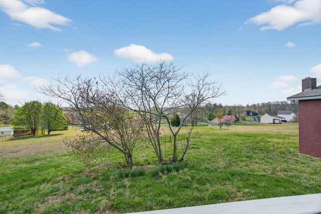 1848 Cardinal Dr, Pleasant View, TN 37146