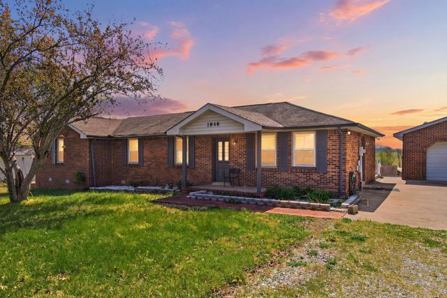 1848 Cardinal Dr, Pleasant View, TN 37146