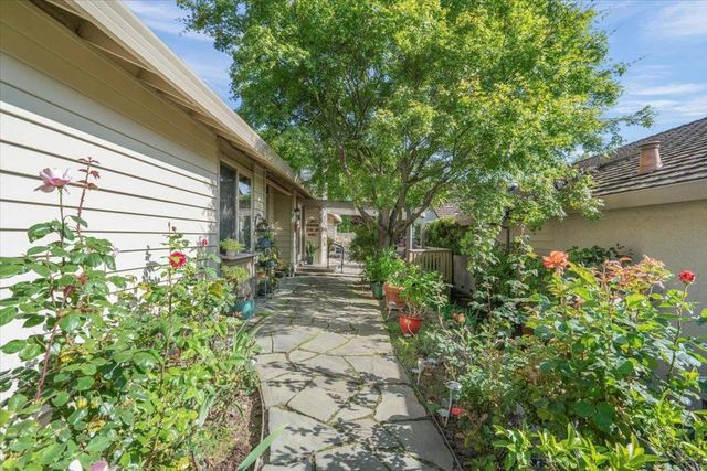 7137 Via Solana, San Jose, CA 95135