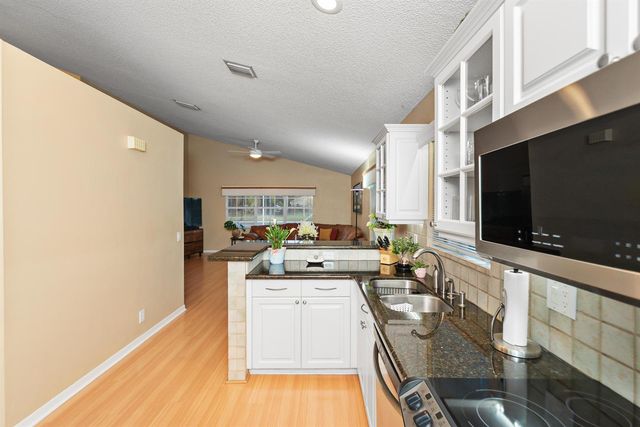412 Cameron Drive, Weston, FL 33326