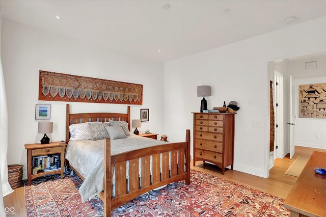 877 N East Street 303, Indianapolis, IN 46202