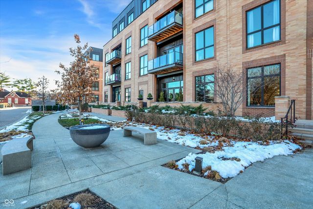 877 N East Street 303, Indianapolis, IN 46202