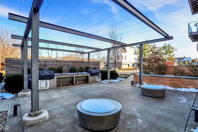 877 N East Street 303, Indianapolis, IN 46202