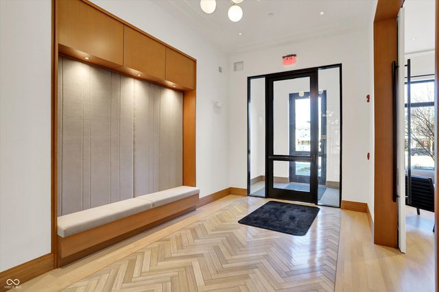 877 N East Street 303, Indianapolis, IN 46202