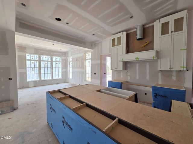 6477 Sanctuary Falls Drive, Raleigh, NC 27614