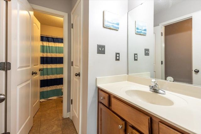 1196 TUSCUMBIA RD, Collierville, TN 38017