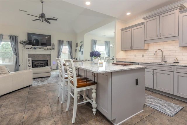 1196 TUSCUMBIA RD, Collierville, TN 38017