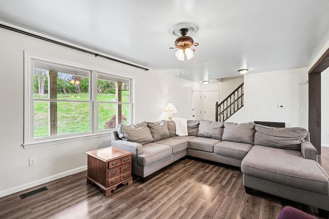 10562 S Licking Pike, Alexandria, KY 41001