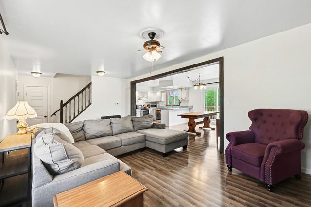 10562 S Licking Pike, Alexandria, KY 41001
