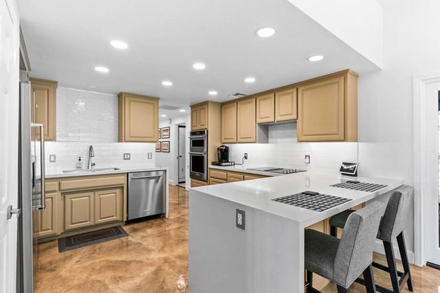 6171 Del Rio Way, Yucca Valley, CA 92284